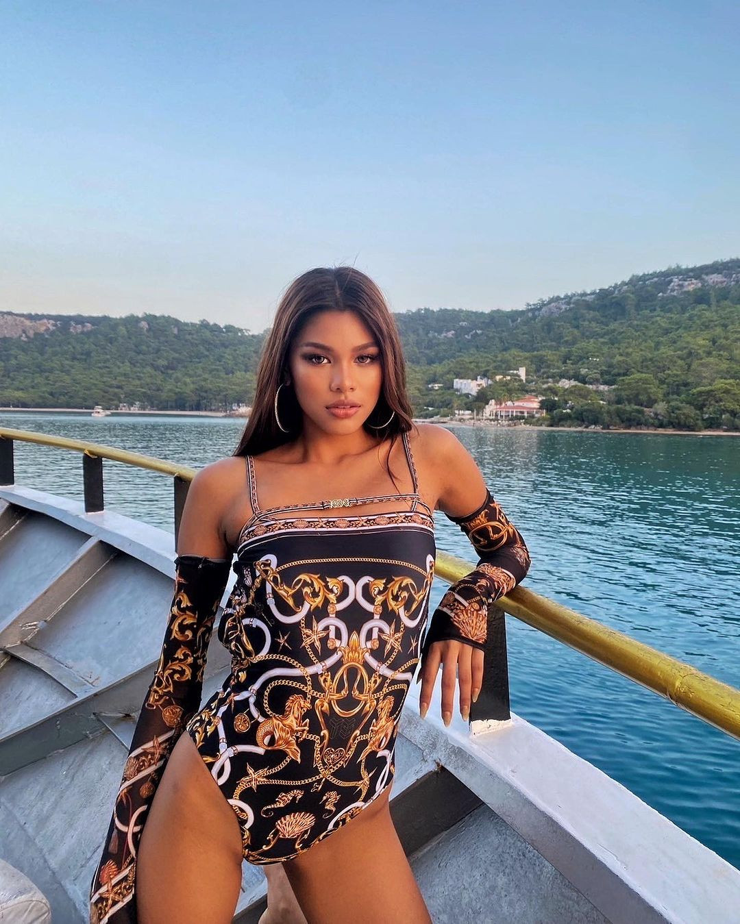 Năm 2022, người đẹp đại diện cho Indonesia – Riskyana Hidayat giành ngôi vị cao nhất. Dù đã có lịch sử ra đời và tổ chức được 17 năm nhưng Miss Aura International được xem là kém sức hút so với những cuộc thi trong Big 6.