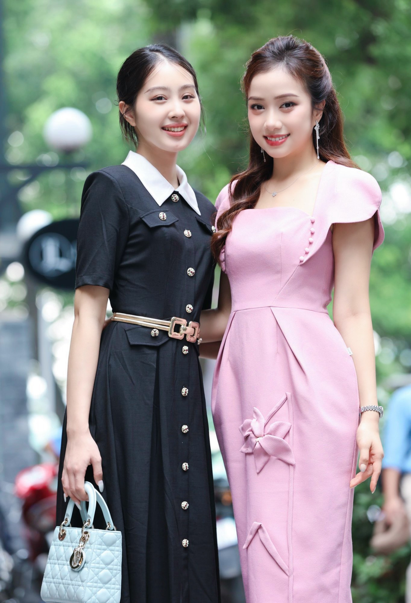 Giáng My, Ngọc Mai thân thiết sau khi cùng tham dự cuộc thi Hoa hậu Việt Nam 2022.