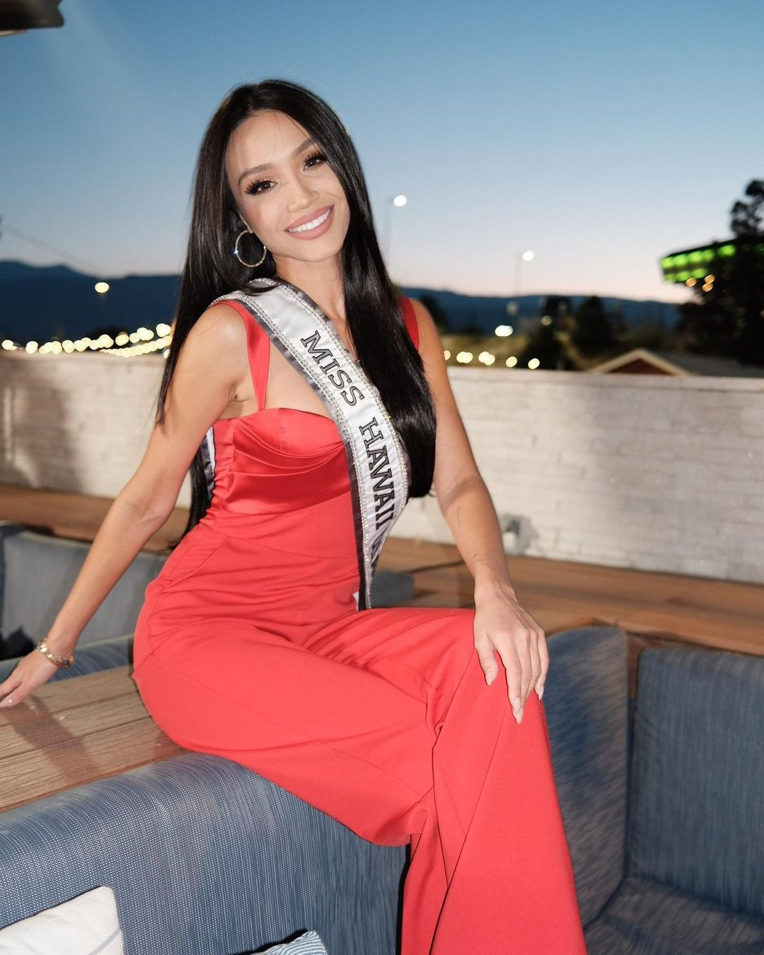 Tại các hoạt động của cuộc thi năm nay, Savannah Gankiewicz nổi bật với thần thái rạng rỡ và phong cách chỉn chu. Cô cũng là gương mặt gây chú ý với truyền thông.