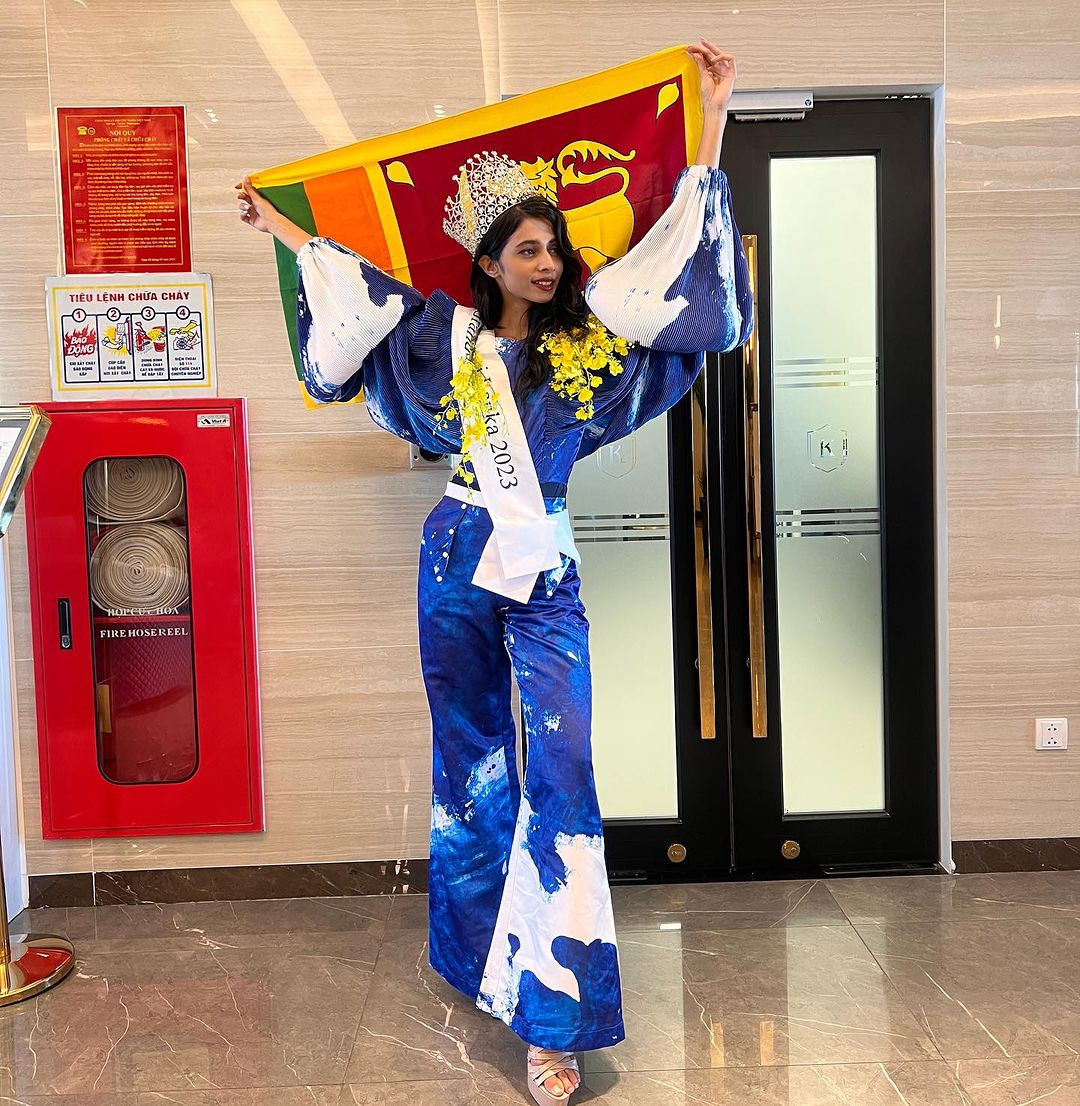 Người đẹp Sri Lanka - Sayuri Jayarathne khi tham gia các hoạt động của cuộc thi Hoa hậu Hòa bình Quốc tế 2023 ở Hà Nội. Người đẹp Sri Lanka - Sayuri Jayarathne khi tham gia các hoạt động của cuộc thi Hoa hậu Hòa bình Quốc tế 2023 ở Hà Nội.