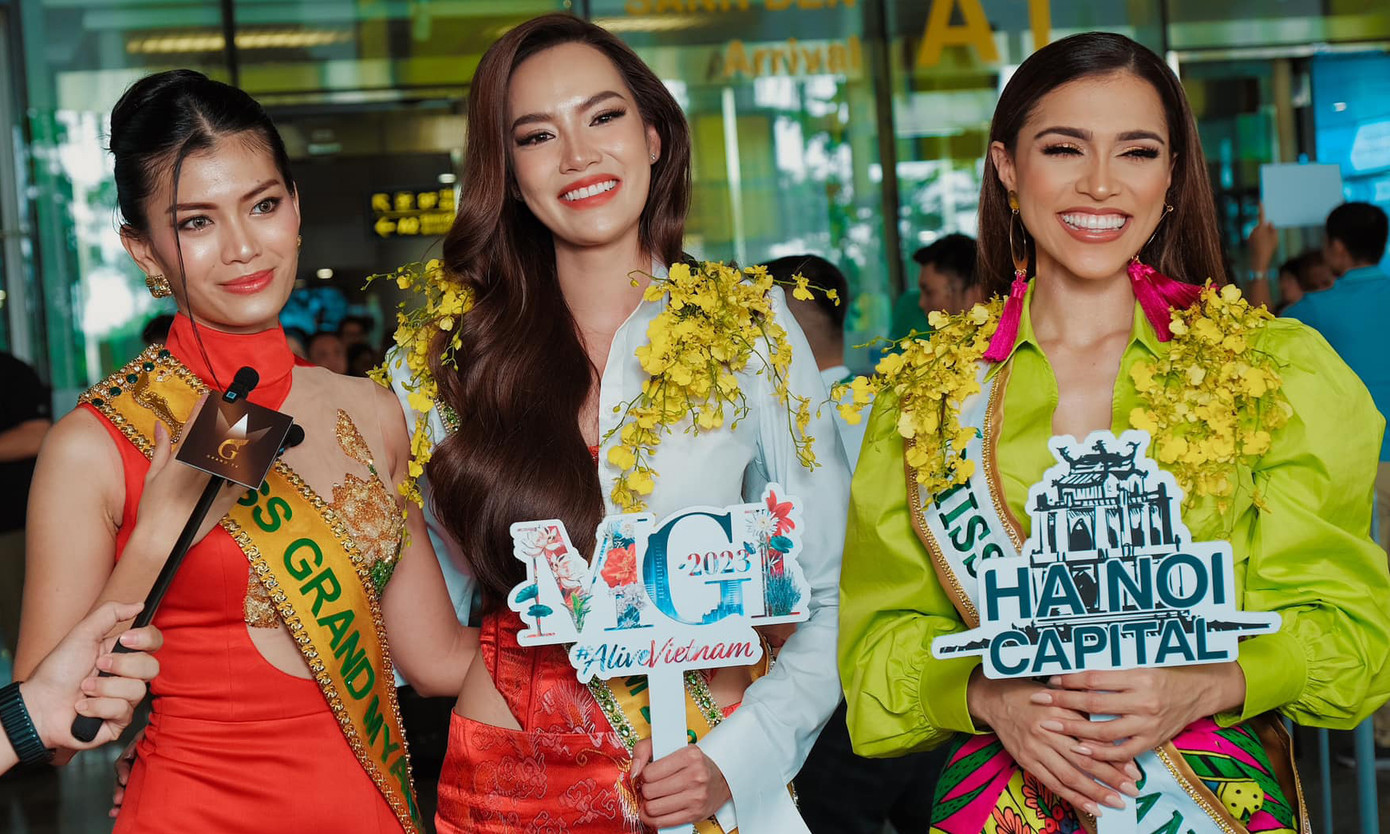 Lê Hoàng Phương rạng rỡ đọ sắc cùng dàn thí sinh Hoa hậu Hòa bình Quốc tế 2023. Cuộc thi diễn ra từ ngày 3/10 đến 25/10. Ngoài các đêm thi bán kết và chung kết, thí sinh sẽ tham gia các phần thi phụ như phỏng vấn kín, Best In Swimsuit (trang phục áo tắm), National Costume (trình diễn trang phục dân tộc), show thời trang Vietnam Beauty Fashion Fest… Lịch trình dành cho thí sinh trải dài từ Bắc vào Nam, đi qua nhiều tỉnh, thành như Hà Nội, Hạ Long, Đà Nẵng, Hội An, Huế và TP.HCM.