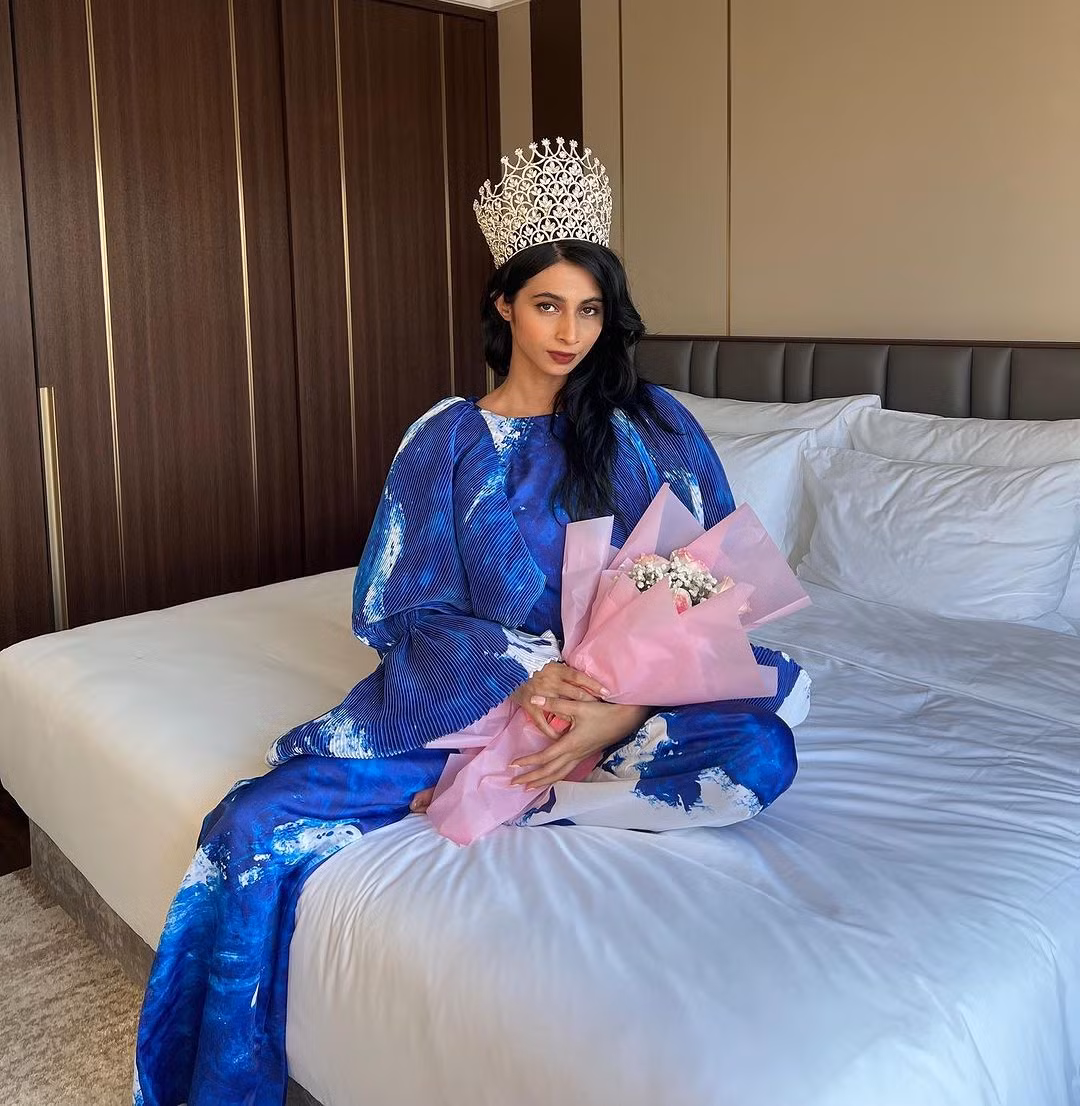 Người đẹp Sri Lanka - Sayuri Jayarathne khi tham gia các hoạt động của cuộc thi Hoa hậu Hòa bình Quốc tế 2023 ở Hà Nội. Người đẹp Sri Lanka - Sayuri Jayarathne khi tham gia các hoạt động của cuộc thi Hoa hậu Hòa bình Quốc tế 2023 ở Hà Nội.