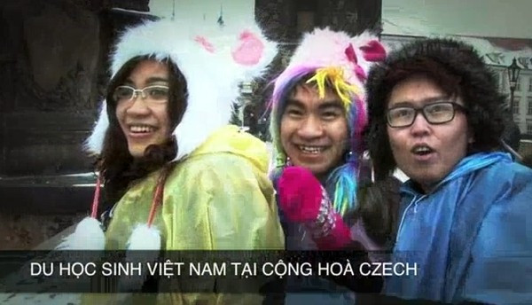 Du học sinh tại Cộng hòa Czech gửi lời chúc Tết qua video clip