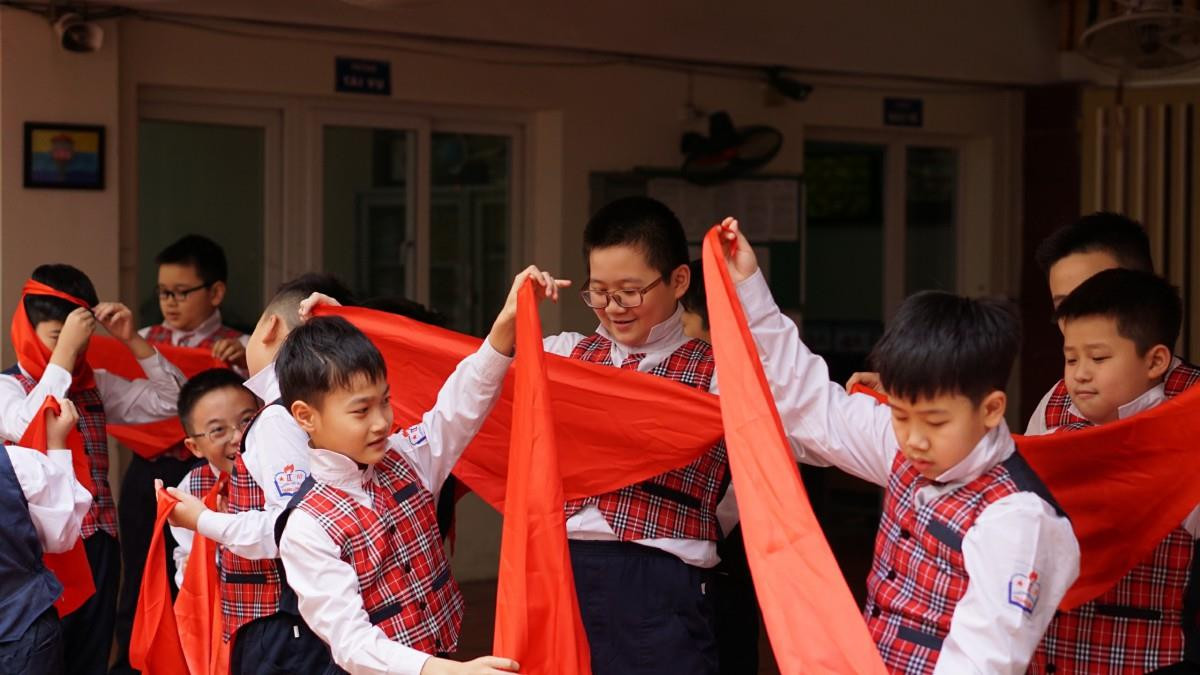 Ngôi trường có học sinh nhiều lần đón nguyên thủ quốc gia ảnh 12