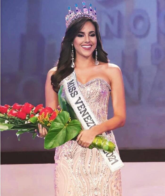Ngày 2/7 vừa qua, BTC Miss Venezuela đã quyết định bổ nhiệm người đẹp Luiseth Materán trở thành tân Hoa hậu Hoàn vũ Venezuela 2021. Cô sẽ đại diện cho quốc gia tại cuộc thi Miss Universe 2021 diễn ra vào cuối năm nay.