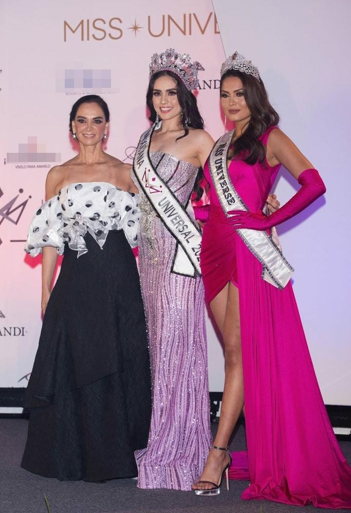 Andrea Meza đã trao lại vương miện cho người kế nhiệm của cô là Débora Hallal. Débora Hallal được đánh giá rất cao và được kỳ vọng sẽ nối tiếp thành công của Andrea Meza trong lần thi tiếp theo của Miss Universe.