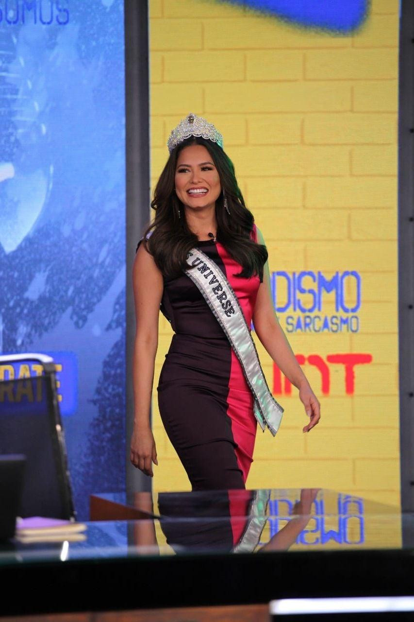 Andrea Meza trong lần xuất hiện trên truyền hình Mexico.