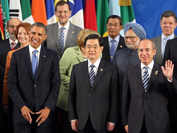 Một số nhà lãnh đạo các nước G-20 bên lề Hội nghị cấp cao ở Mexico. Ảnh: AP. Một số nhà lãnh đạo các nước G-20 bên lề Hội nghị cấp cao ở Mexico. Ảnh: AP