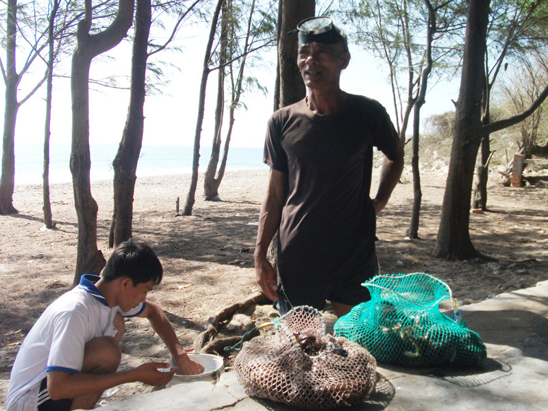 Săn bắt diêu là nghề đặc biệt ở biển Tuy Phong