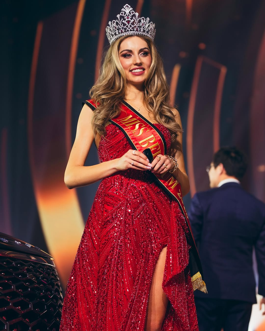 Chung kết Hoa hậu Bỉ 2025 đã diễn ra hôm 15/2 với chiến thắng thuộc về người đẹp Karen Jansen. Cô giành quyền đại diện quốc gia tham dự Hoa hậu Hoàn vũ 2025 tổ chức ở Thái Lan.