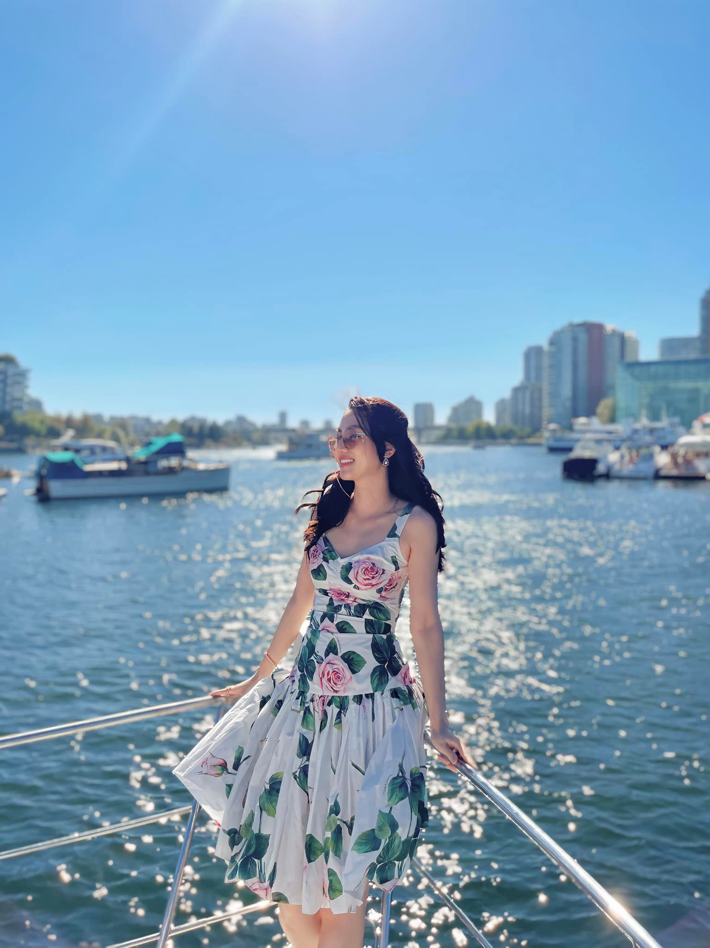 Á hậu Trà My cùng chồng có chuyến nghỉ dưỡng ở Canada vào dịp lễ tình nhân.