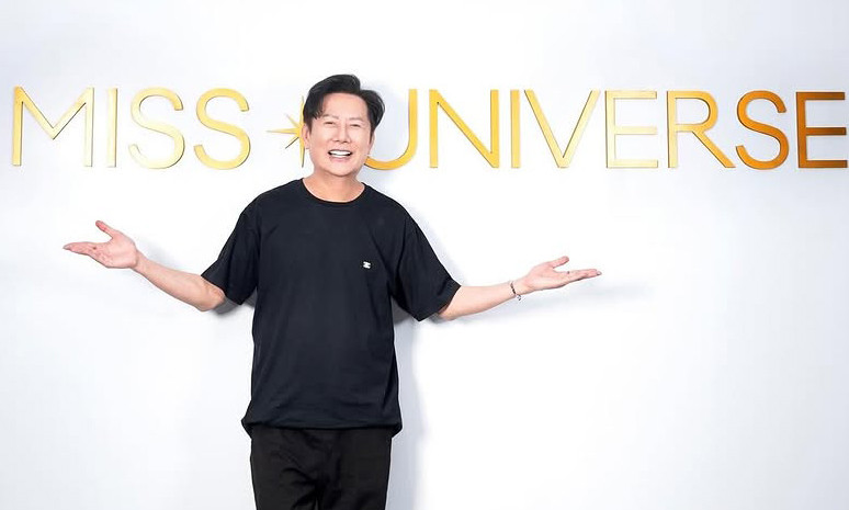 Thông tin ông Nawat mua lại bản quyền Miss Universe Thailand gây xôn xao mạng xã hội.