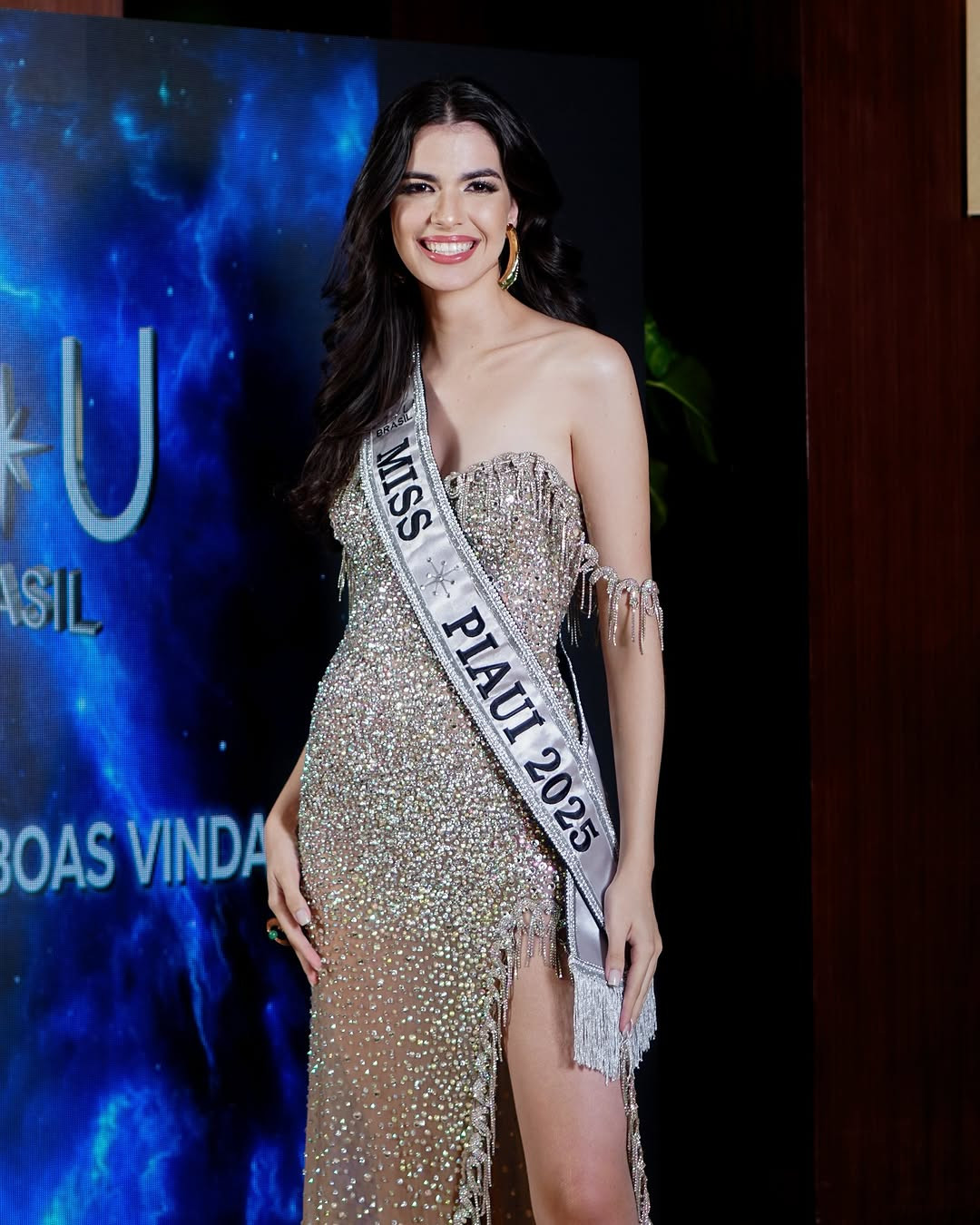 Luana Cavalcante sau đó đại diện Brazil tham dự Hoa hậu Hoàn vũ 2024 tổ chức ở Mexico nhưng không giành thành tích. Sau cuộc thi, cô đăng đàn tố ban tổ chức đối xử bất công. Người đẹp cũng đấu tố qua lại trên mạng xã hội với đại diện Argentina - Magali Benejam.