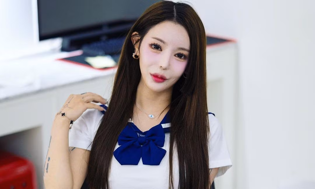 Người mẫu Ah In hủy bỏ buổi fan meeting gây tranh cãi. Ảnh: IG. Người mẫu Ah In hủy bỏ buổi fan meeting gây tranh cãi. Ảnh: IG.