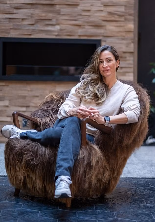 Rebecca Loos nhận lời phỏng vấn với The Mail on Sunday vì cuộc sống bị ảnh hưởng sau khi phim tài liệu Beckham lên sóng. Ảnh: Daily Mail.