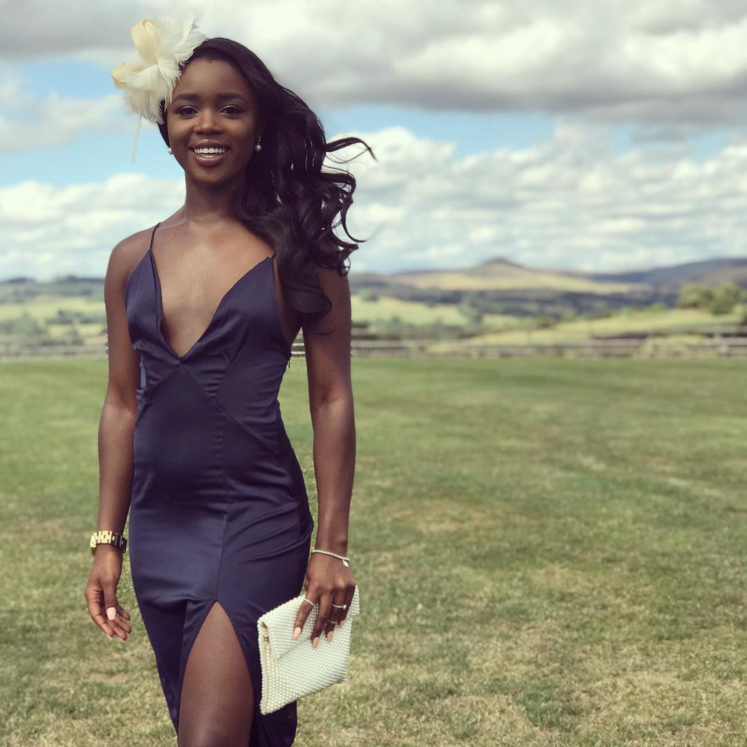 Hiện tại, người đẹp đã sở hữu bằng thạc sĩ chuyên về Kỹ thuật hóa học. Hiện tại, người đẹp đã sở hữu bằng thạc sĩ chuyên về Kỹ thuật hóa học.