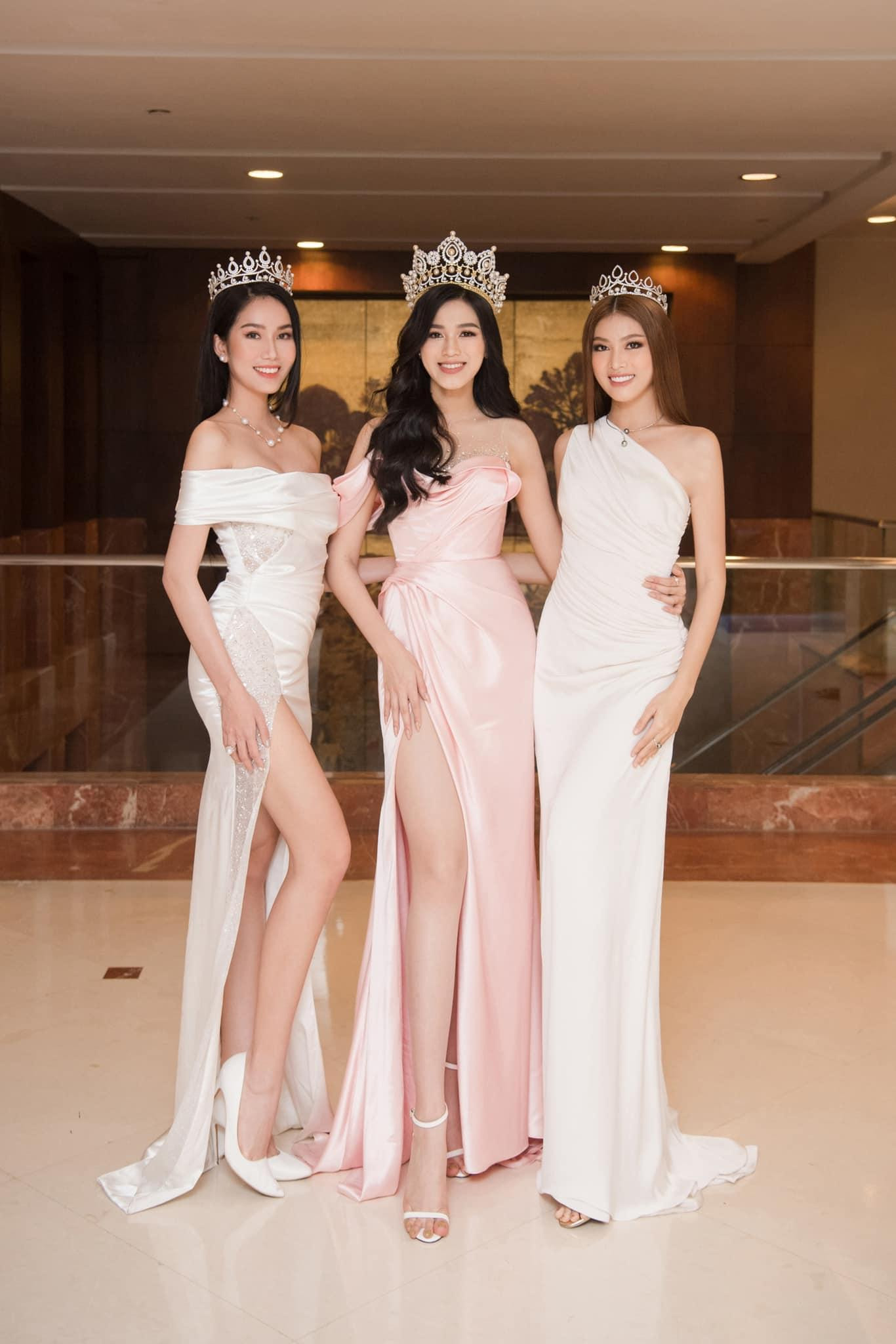 Ba người đẹp chứng tỏ sự đầu tư chỉn chu và nghiêm túc khi xuất hiện trước công chúng.