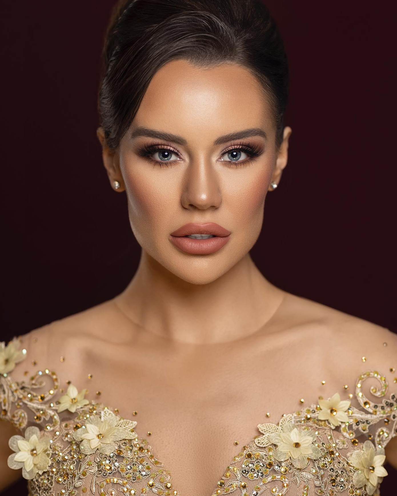 Sau 5 năm giành ngôi vị Á hậu 3 tại Hoa hậu Quốc tế 2018, Amber đã quyết định thử sức tại một cuộc thi sắc đẹp quốc tế khác và đăng ký tham dự Miss Grand Australia 2022.