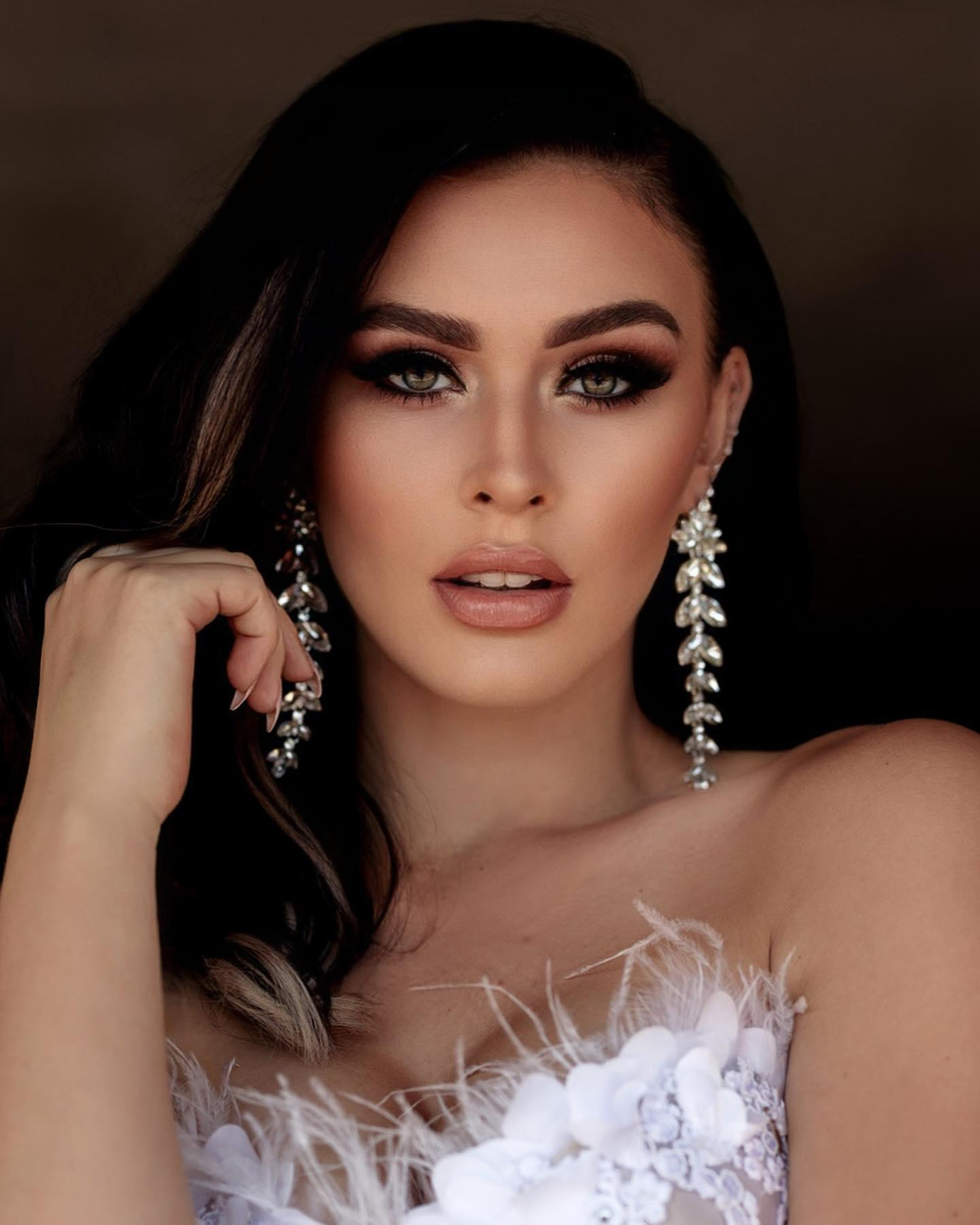 Hiện tại, cô đang hoạt động với tư cách là một người mẫu tại quê nhà.