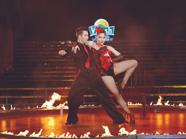 Minh Hằng trong đêm bán kết