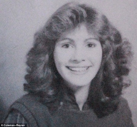 Julia Roberts khi còn là một cô gái tuổi teen