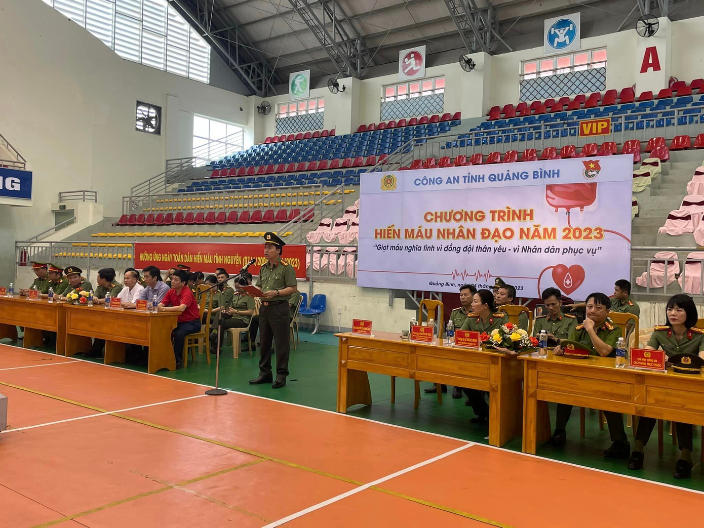 Chương trình hiến máu “Giọt máu nghĩa tình vì đồng đội thân yêu - Vì nhân dân phục vụ” được CA tỉnh Quảng Bình triển khai Chương trình hiến máu “Giọt máu nghĩa tình vì đồng đội thân yêu - Vì nhân dân phục vụ” được CA tỉnh Quảng Bình triển khai