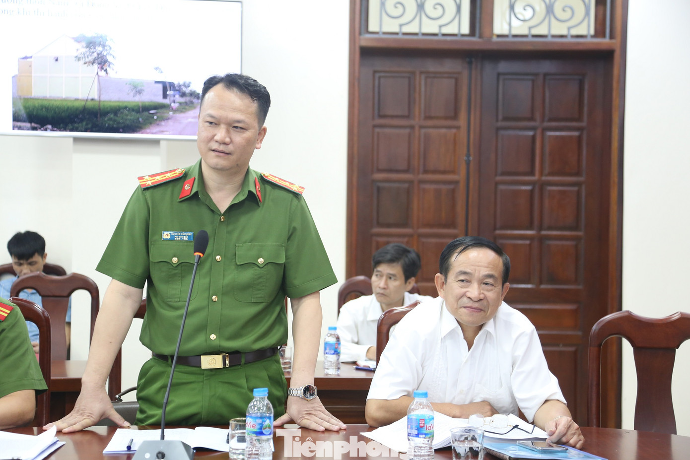 Đại diện Công an tỉnh Bắc Giang phát biểu tại hội thảo. Ảnh: Nguyễn Thắng.