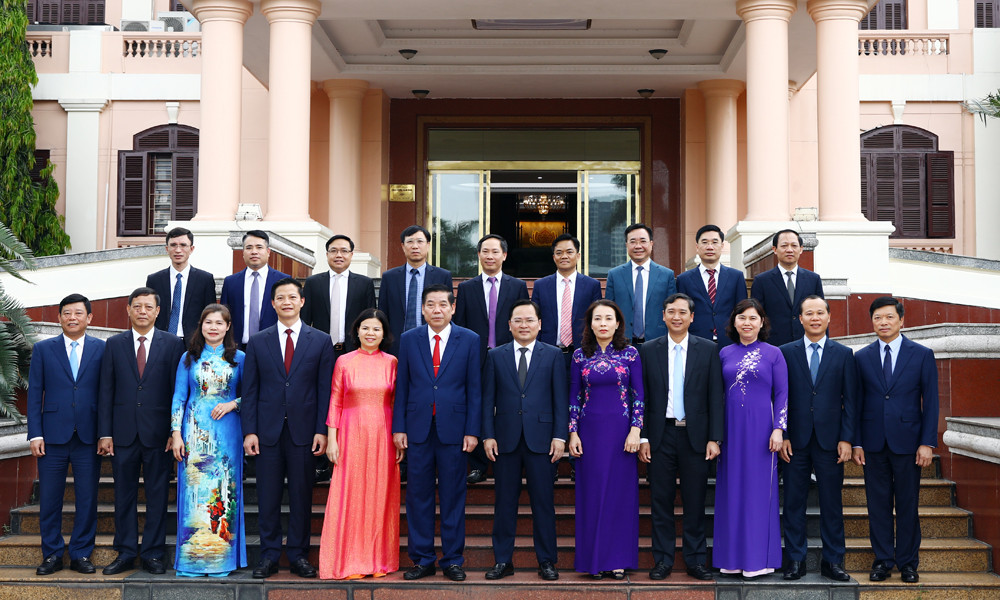 Lãnh đạo tỉnh Bắc Giang và Bắc Ninh thống nhất một số nội dung về hợp nhất 2 tỉnh. Lãnh đạo tỉnh Bắc Giang và Bắc Ninh thống nhất một số nội dung về hợp nhất 2 tỉnh.