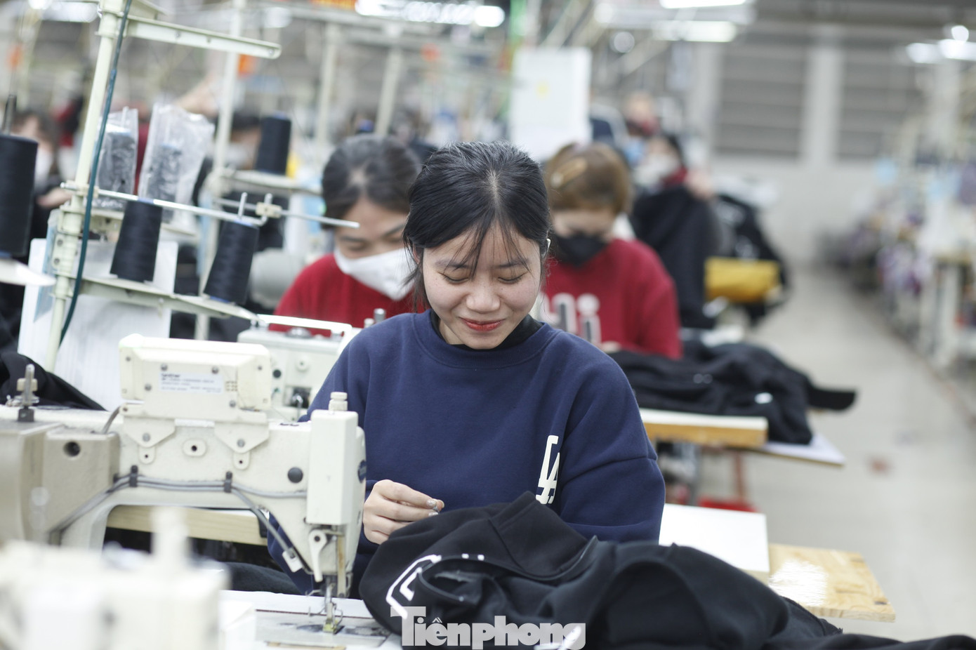 Năm 2025, các doanh nghiệp trong tỉnh Bắc Giang dự kiến có nhu cầu tuyển hơn 120.000 lao động. Ảnh: Nguyễn Thắng. Năm 2025, các doanh nghiệp trong tỉnh Bắc Giang dự kiến có nhu cầu tuyển hơn 120.000 lao động. Ảnh: Nguyễn Thắng.