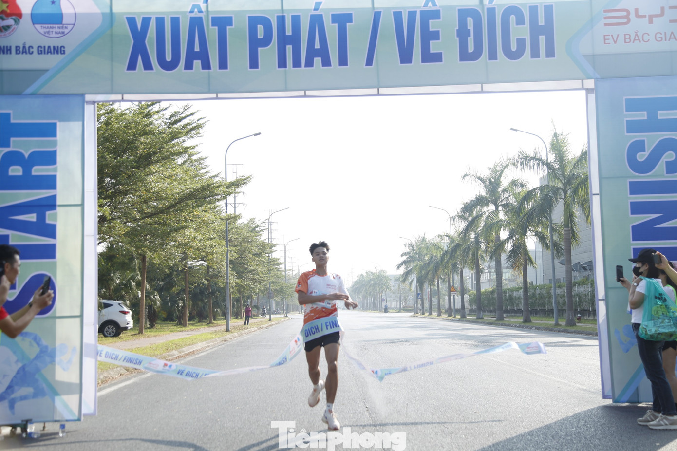 Vận động viên về nhất. Ảnh: Nguyễn Thắng Vận động viên về nhất. Ảnh: Nguyễn Thắng