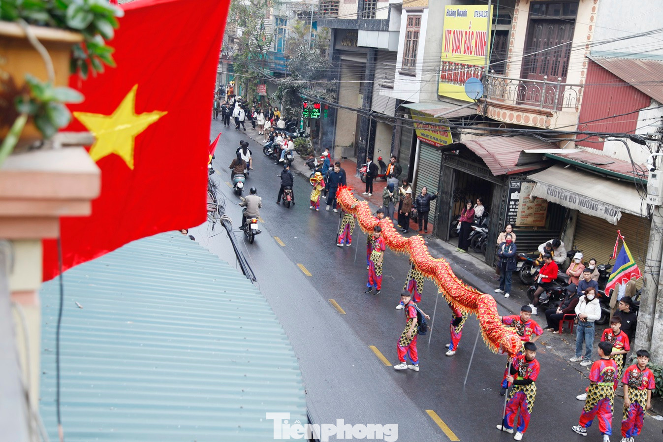 Lễ hội rước pháo Đồng Kỵ (xã Đồng Quang, Từ Sơn) đã được Bộ Văn hóa, Thể thao và Du lịch công nhận là Di sản Văn hóa Phi vật thể Quốc gia từ năm 2016. Ảnh: Nguyễn Thắng