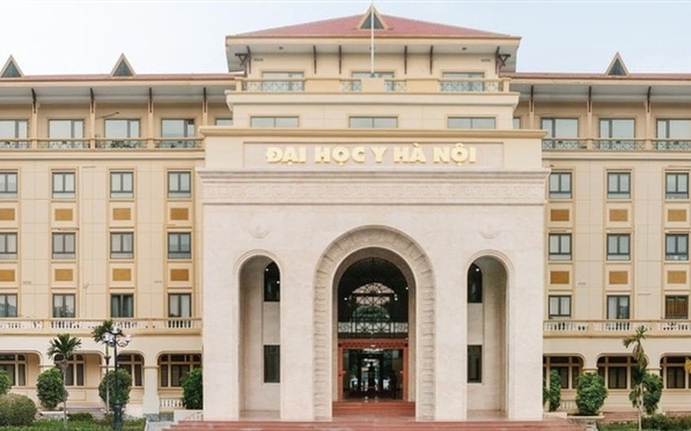 Đại học Y Hà Nội.