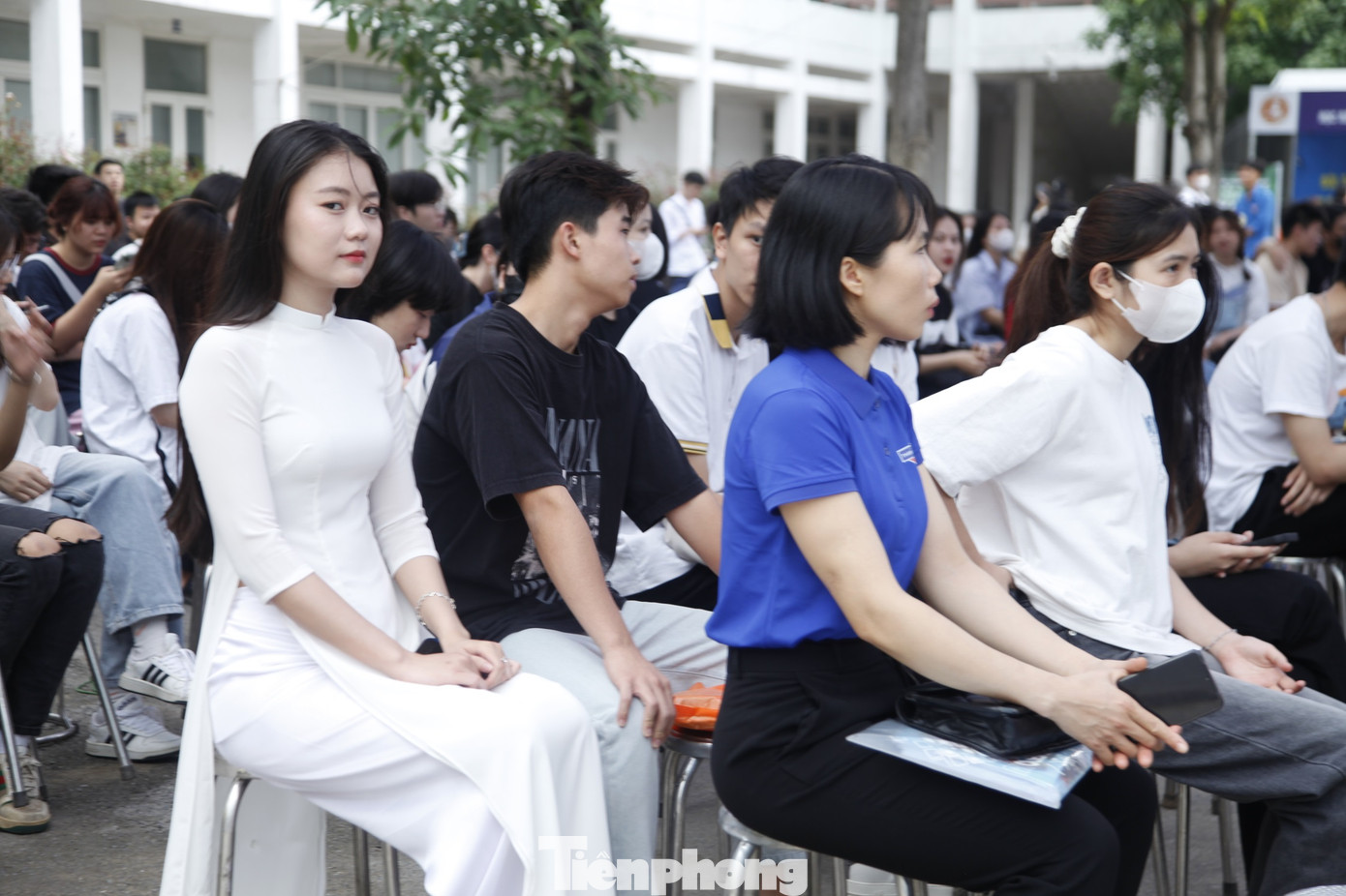 Ngày hội việc làm trở thành cầu nối sinh viên, thanh niên cần tìm việc làm với doanh nghiệp. Ảnh: Nguyễn Thắng Ngày hội việc làm trở thành cầu nối sinh viên, thanh niên cần tìm việc làm với doanh nghiệp. Ảnh: Nguyễn Thắng