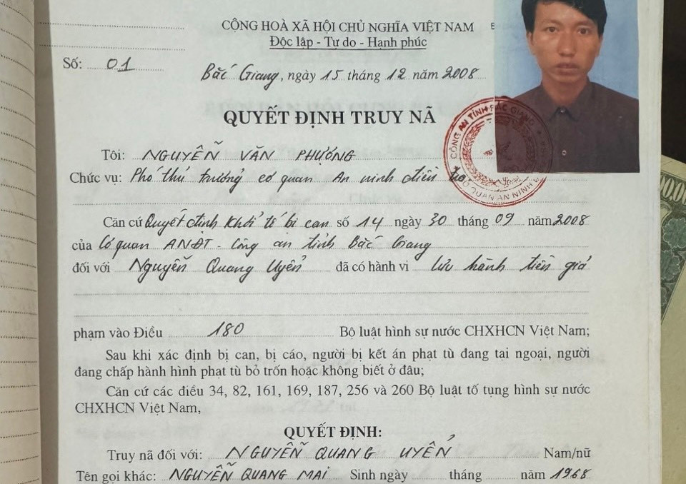 Lệnh truy nã đối tượng Uyển.