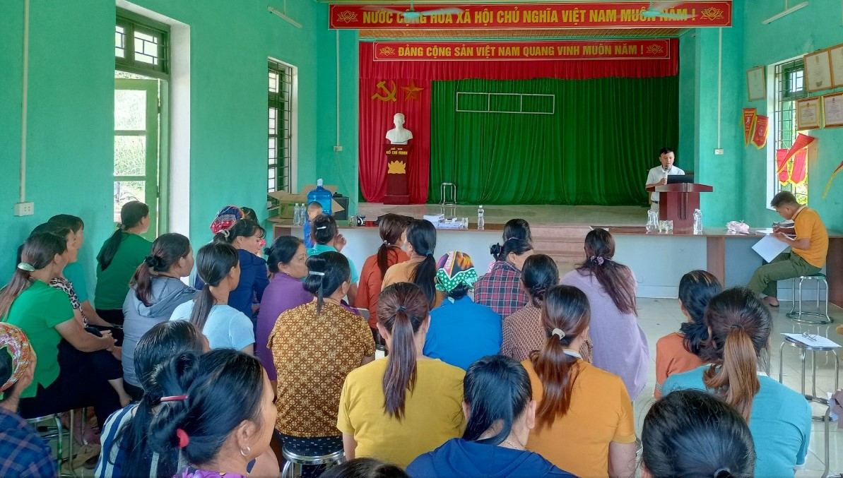 Bắc Giang phổ biến pháp luật cho đồng bào dân tộc thiểu số. Bắc Giang phổ biến pháp luật cho đồng bào dân tộc thiểu số.