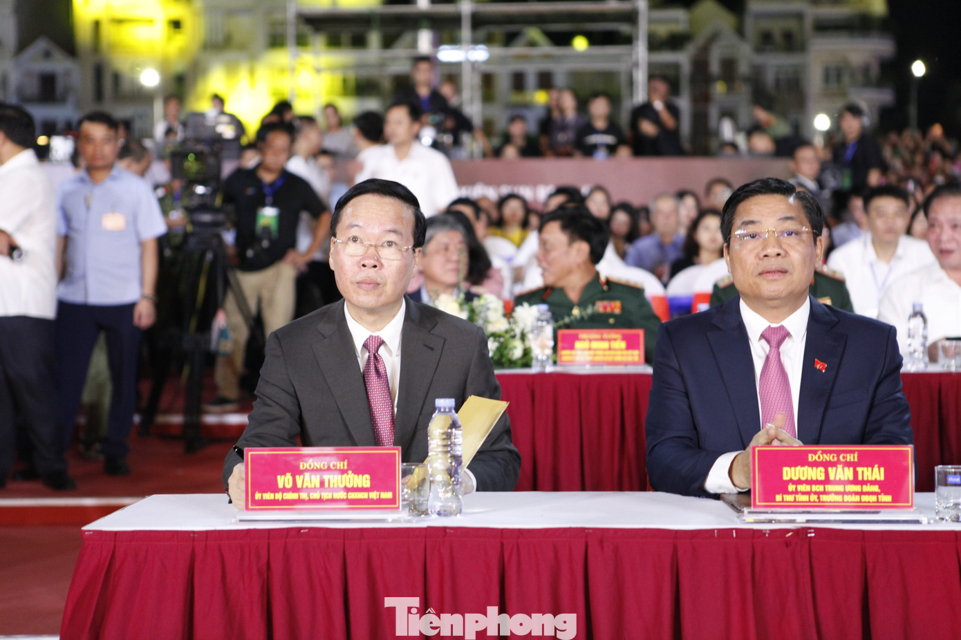 Chủ tịch nước Võ Văn Thưởng dự Lễ kỷ niệm 60 năm Ngày Bác Hồ về thăm và chỉ đạo Đại hội Đại biểu Đảng bộ tỉnh Hà Bắc lần thứ I. Ảnh: Nguyễn Thắng. Chủ tịch nước Võ Văn Thưởng dự Lễ kỷ niệm 60 năm Ngày Bác Hồ về thăm và chỉ đạo Đại hội Đại biểu Đảng bộ tỉnh Hà Bắc lần thứ I. Ảnh: Nguyễn Thắng.