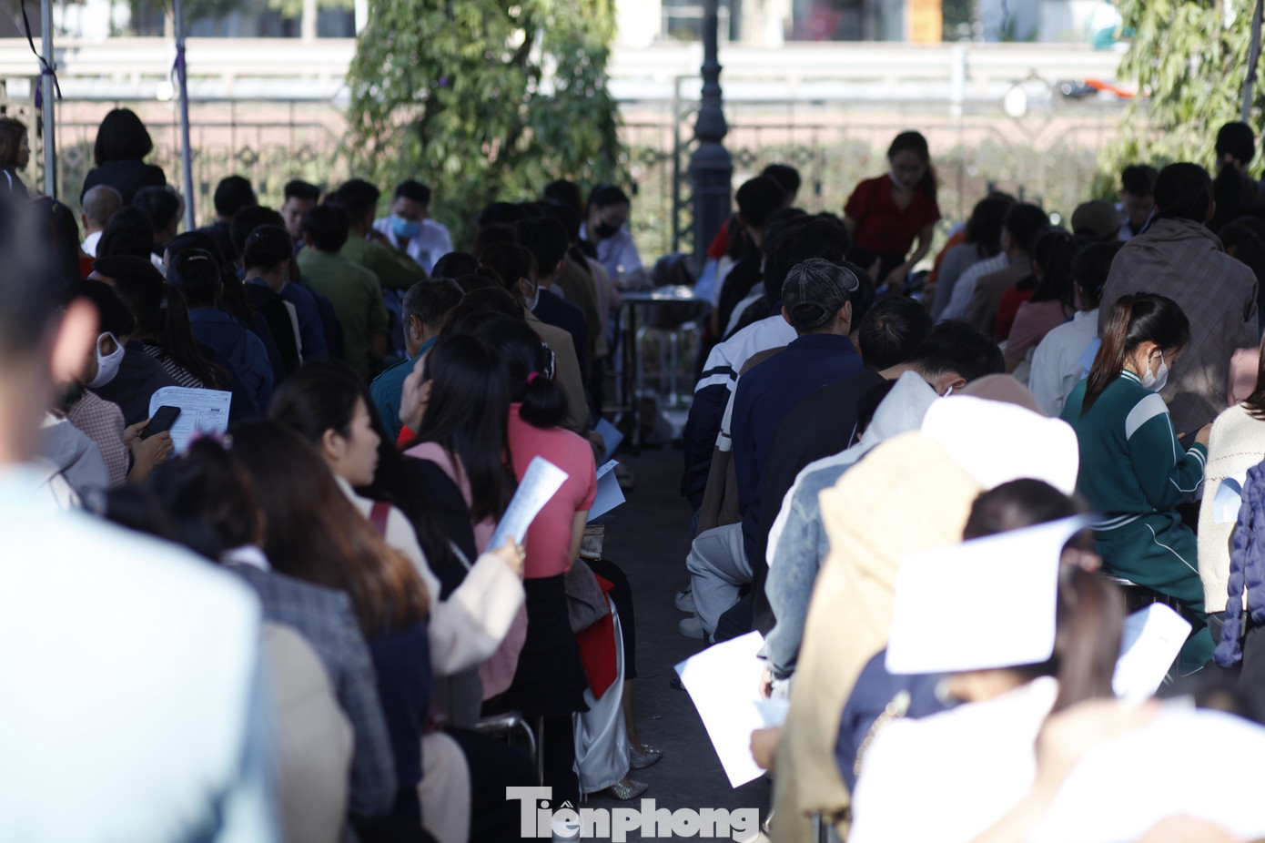 Đông đảo người dân tỉnh Bắc Giang tham dự &quot;Chủ Nhật Đỏ&quot; và &quot;Lễ hội Xuân hồng&quot;. Ảnh: Nguyễn Thắng