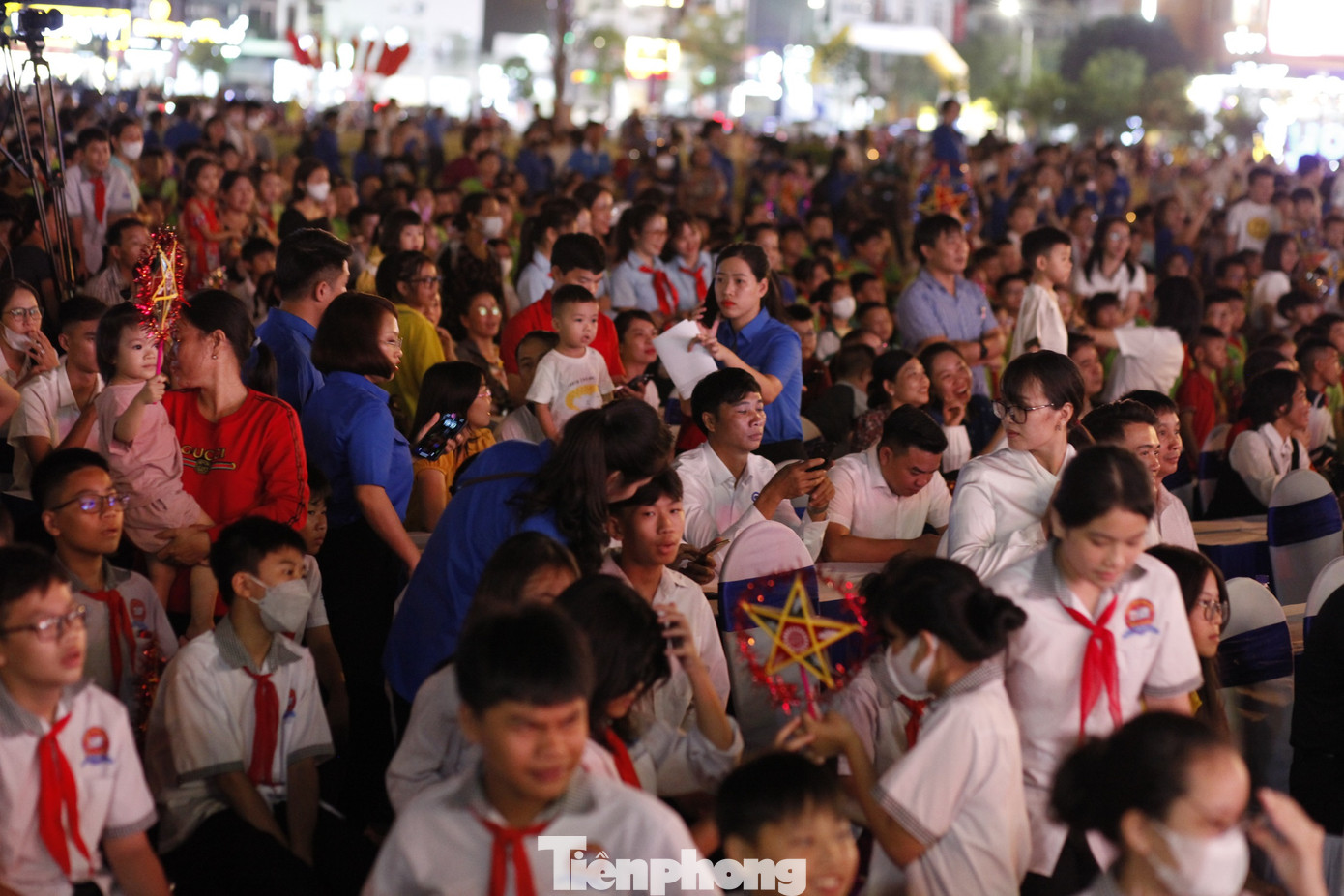 Chương trình thu hút đông đảo các em thiếu nhi tham gia. Ảnh: Nguyễn Thắng