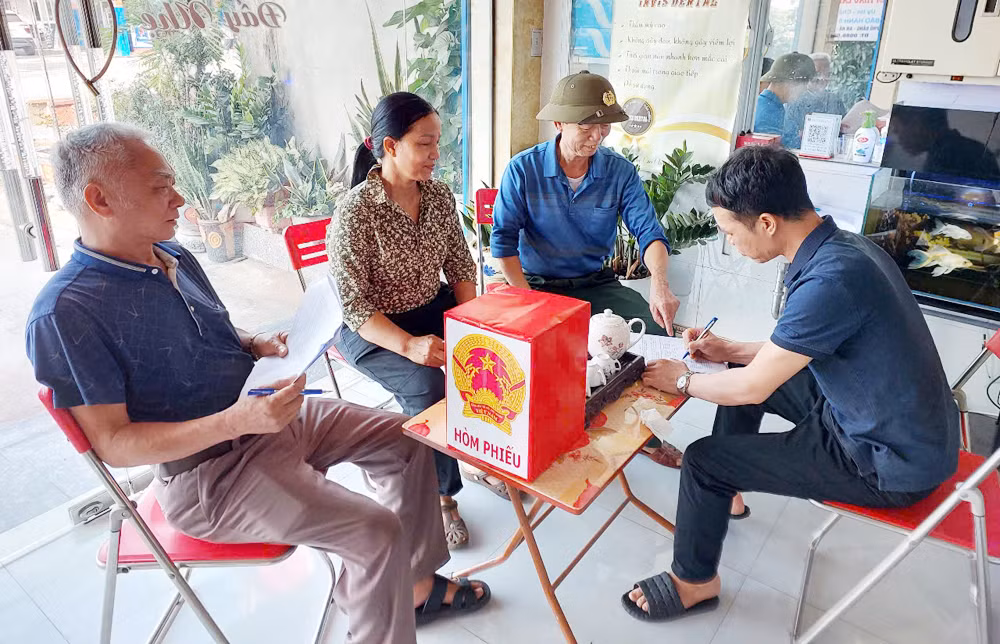 Hơn 98% cử tri tỉnh Bắc Giang đồng ý phương án sáp nhập tỉnh Bắc Ninh và sắp xếp đơn vị hành chính cấp xã. Hơn 98% cử tri tỉnh Bắc Giang đồng ý phương án sáp nhập tỉnh Bắc Ninh và sắp xếp đơn vị hành chính cấp xã.
