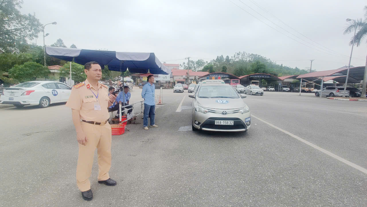 Công an tỉnh Bắc Giang tổ chức sát hạch lái xe sớm nhất cả nước.