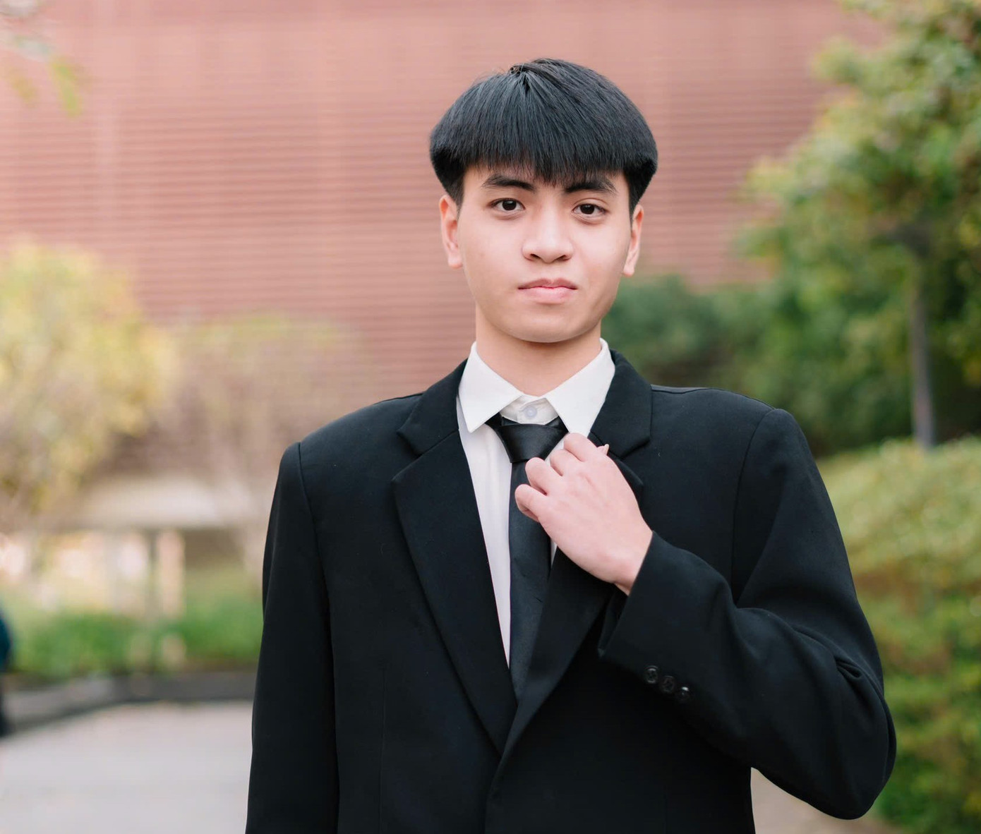 Vũ Minh Đức tại Trường THPT Chuyên Bắc Ninh. Vũ Minh Đức tại Trường THPT Chuyên Bắc Ninh.