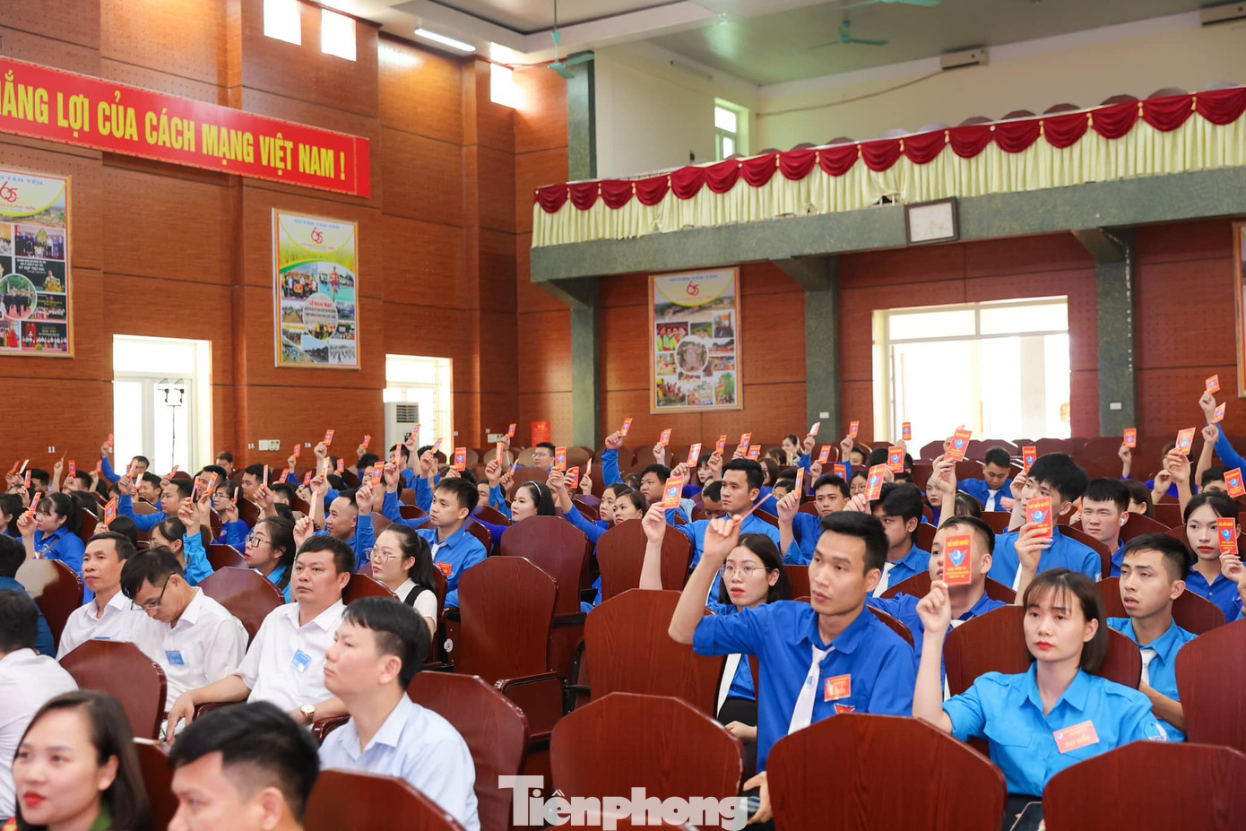 Đại biểu dự Đại hội H ội LHTN cấp huyện ở tỉnh Bắc Giang. Đại biểu dự Đại hội H ội LHTN cấp huyện ở tỉnh Bắc Giang.