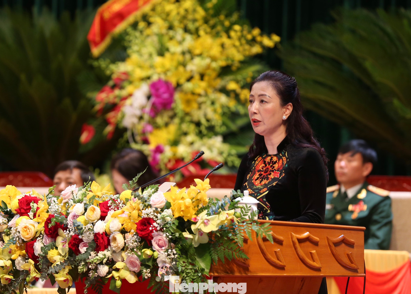 Bà Lê Thị Thu Hồng – Phó Bí thư Thường trực được giao tạm điều hành Tỉnh ủy Bắc Giang. Bà Lê Thị Thu Hồng – Phó Bí thư Thường trực được giao tạm điều hành Tỉnh ủy Bắc Giang.