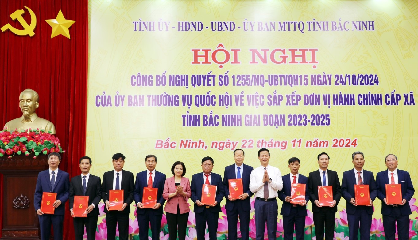 Bắc Ninh công bố Nghị quyết của Quốc hội về việc sắp xếp đơn vị hành chính cấp xã.