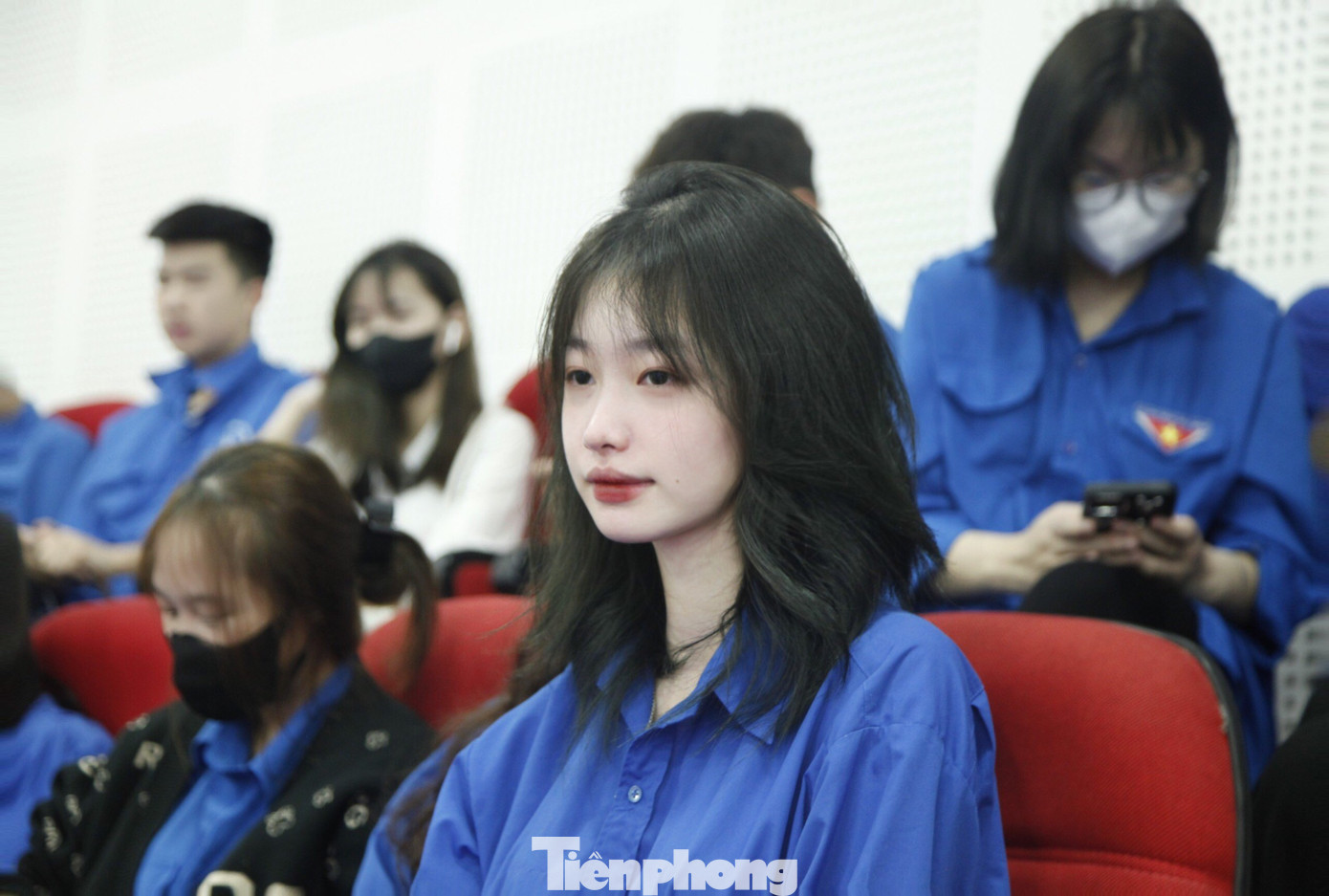 Các bạn trẻ tham gia chương trình. Ảnh: Nguyễn Thắng