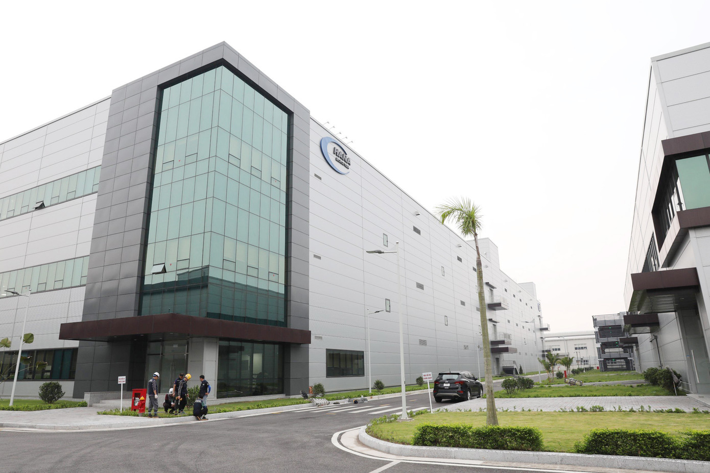 Nhà máy sản xuất Hana Micron Vina tại Khu công nghiệp (KCN) Vân Trung (huyện Việt Yên, Bắc Giang). Nhà máy sản xuất Hana Micron Vina tại Khu công nghiệp (KCN) Vân Trung (huyện Việt Yên, Bắc Giang).