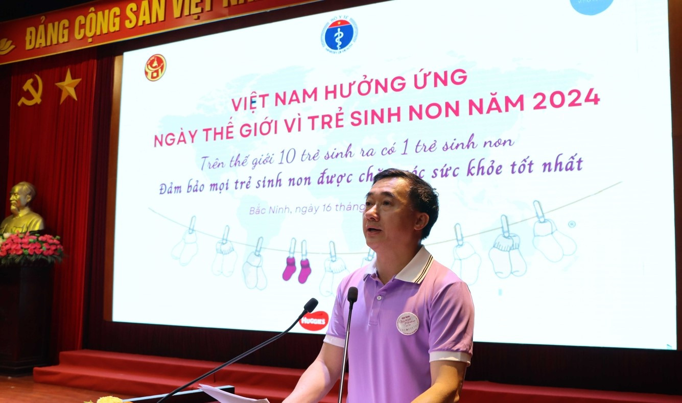 Thứ trưởng Bộ Y tế Trần Văn Thuấn phát biểu tại chương trình. Thứ trưởng Bộ Y tế Trần Văn Thuấn phát biểu tại chương trình.