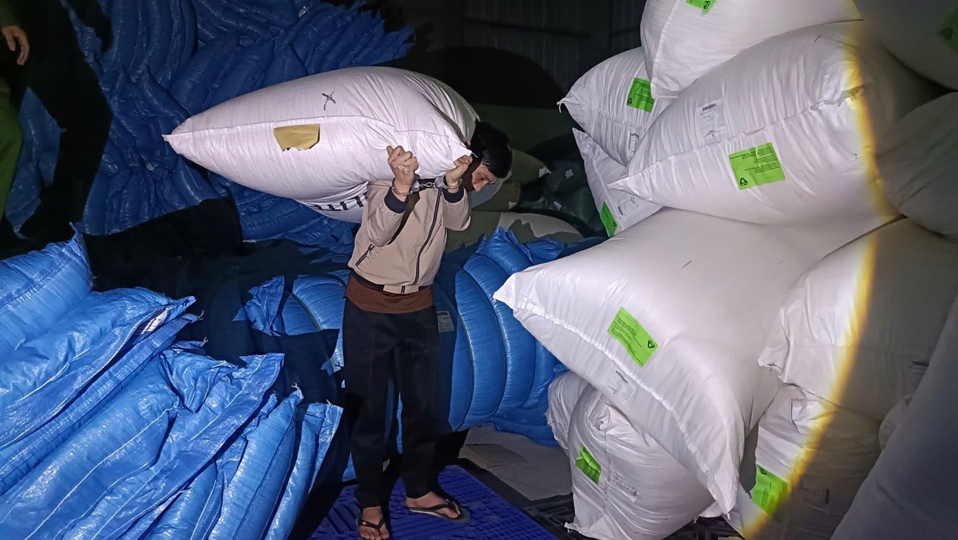 Các đối tượng thực nghiệm tại hiện trường vụ án. Các đối tượng thực nghiệm tại hiện trường vụ án.