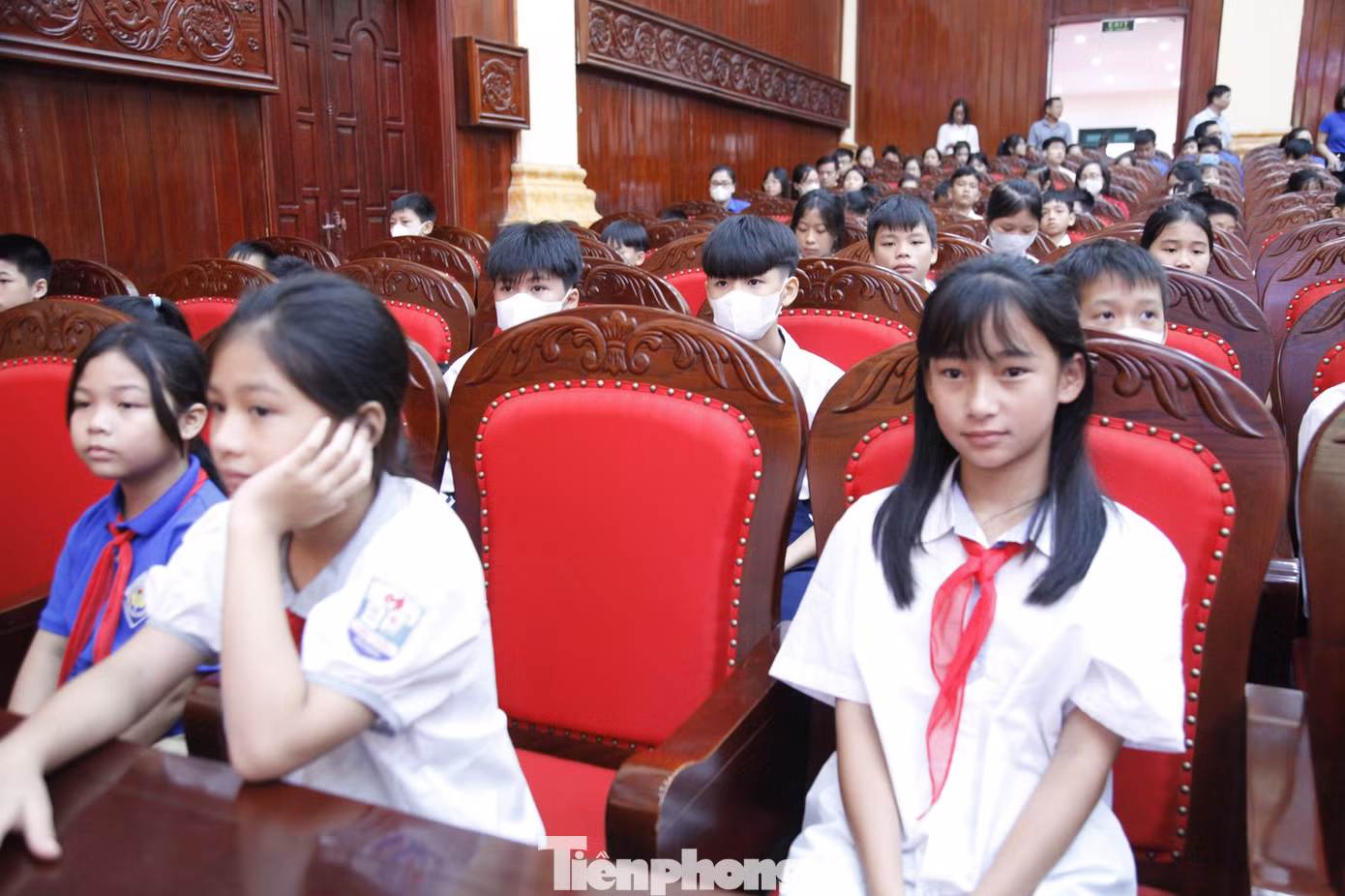 Các em thiếu nhi dự chương trình. Ảnh: Nguyễn Thắng Các em thiếu nhi dự chương trình. Ảnh: Nguyễn Thắng