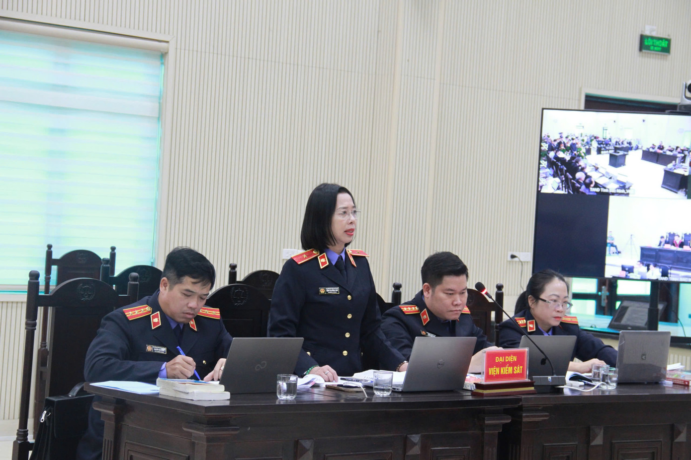 Đại diện Viện KSND Tối cao tại phiên tòa. Đại diện Viện KSND Tối cao tại phiên tòa.